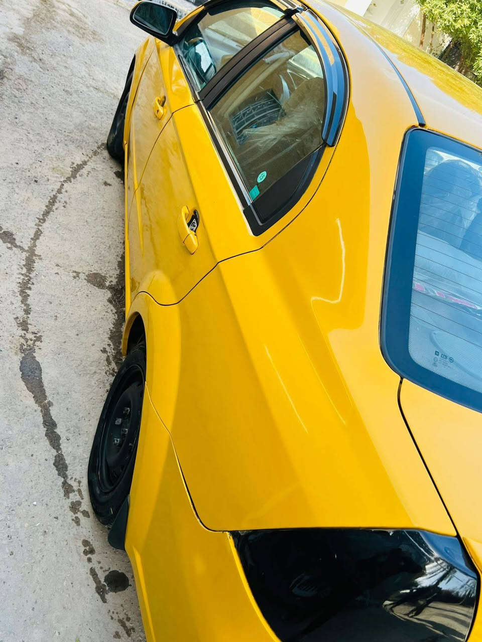 السلام عليكم افيو وارد امريكي كير اوتماتيك  2010 حادثه جاملغ بدون داخل تبريد شغال تدفئه  رقم انبار الدولي بسمي مصفره هيئه وغرامات هزه جديده السعر 48 وبيهه مجال العنوان الشعله السلاميات ***********
