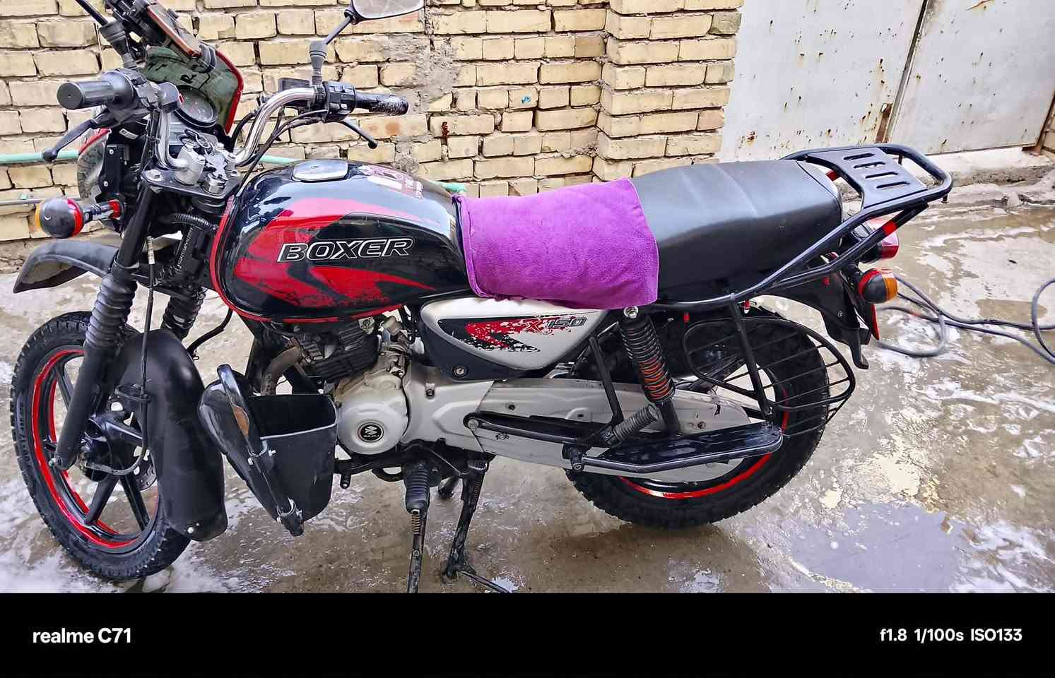 بوكسر 23 مرقم نضيفه كلش مرقم بس ماستلم لوحات بس بيه تبخيريعني تمشيك منا للصيف السعر مليونين وبيه مجال *********** خابرني
