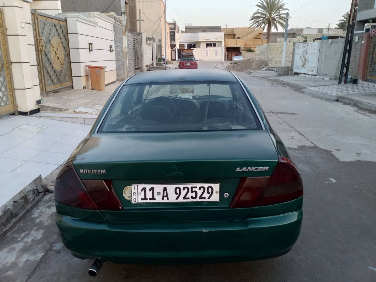 سلام عليكم سياره للبيع
نوع مسيبوشي الانسره مديل 1999
مصبوغة حزام بيها طخه حفيفه بل باب سايق وقبق الجنطه 
تبريد شغال محرك 1600
حداديه زينه 
سعر 36 
مكان السياره بغداد اليوسفيه 
رقم الهاتف ***********
