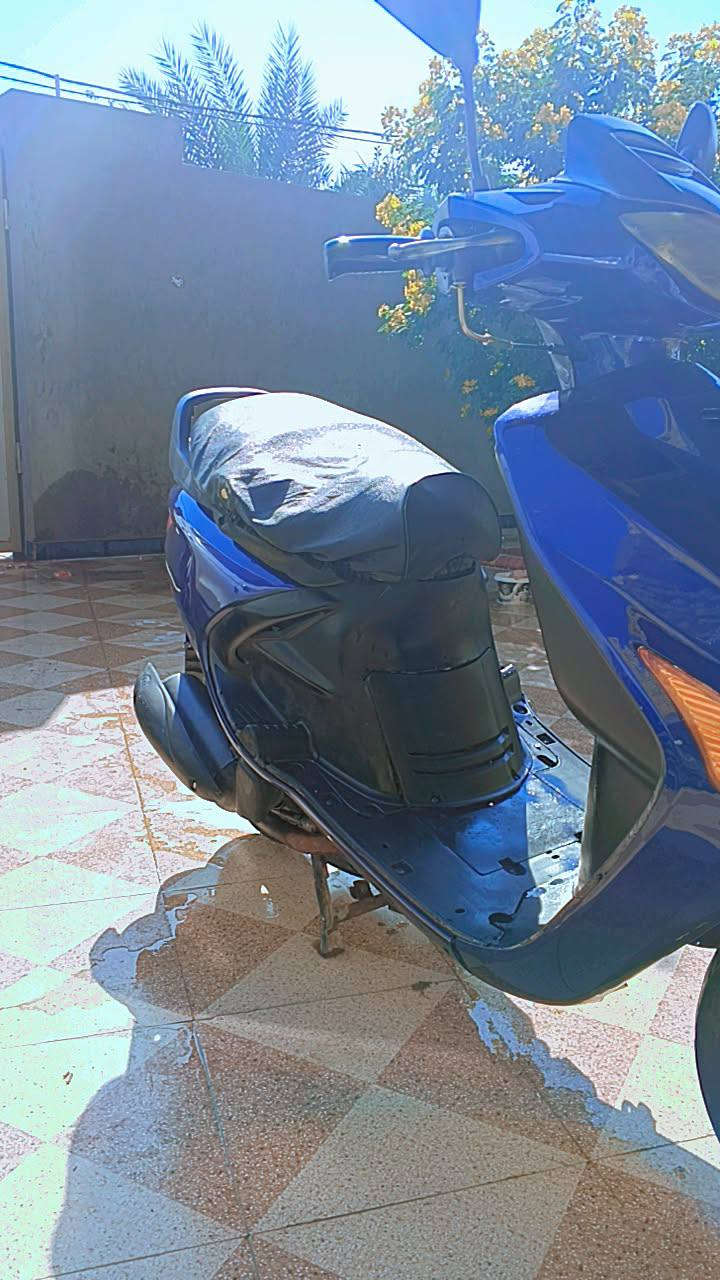 سلام عليكم دراجه فراشه للبيع فون نظافه المكان بابل الحمزه الغربي الدراجه عاوزها بس  باتري وسعرها 450 وبيها مجال رقم ***********✨
