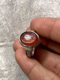 اللهم صل على محمد وآل محمد  خاتم من العقيق اليماني احمر طبيعي خام جميل...