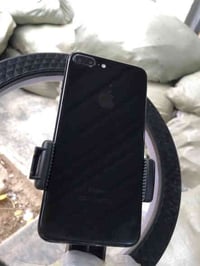 ايفون 7 بلس • ١٢٨ • بطاريه ٩٩