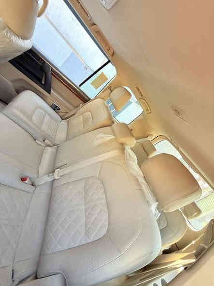 السلام عليكم شباب لاندكروز 2015فول مواصفات فتحه مطفايه كشنات جلد ماشيه 105حقيقي ع الفحص بيهة مكانين بارد باقي كفاله عامه من فتح وشد 
عنوانه بغداد الحبيبيه 
السعر 427وبيهة مجال للطيبين 
الشراي يتصل هذا رقمي واني خادم 
***********
‭0771 666 0373‬
