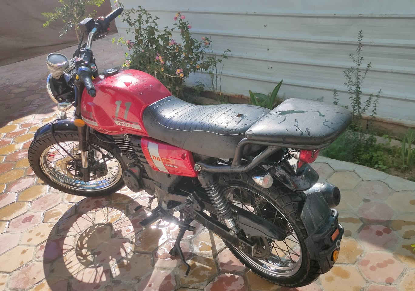 السلام عليكم
من رخصه مدير الكروب المحترم
دايون للبيع مديل 20 مرقم 
رقم صاحب الدراجه ***********
