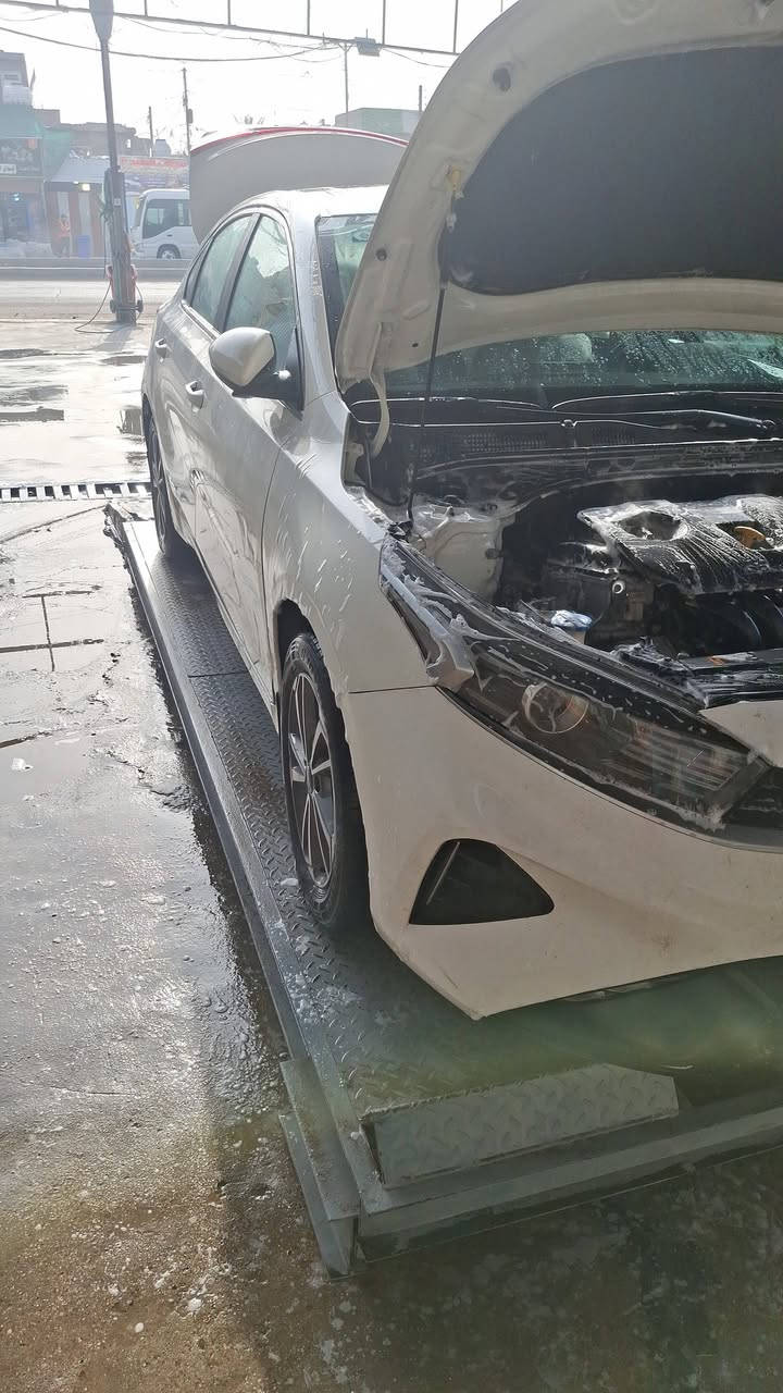 سيراتو 24
محرك 2000 
فتحه تبريد قطعتين 
ماشيه 137 الف 
بيها طخات بارد يرجعن 
السعر 165
تلفون 📱 ***********
