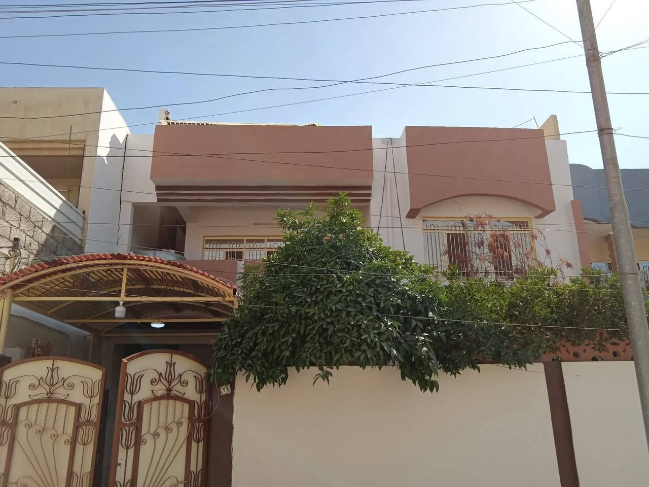 يتوفر لدينا صبغ كافة المحلات والمنازل الحديثة والعمارات والمدارس والمولات شغلنا درجة أولى لدينا خبرة في العمل اكثر من 25 سنة صبغ داخل وخارج ومعالجة رطوبة الجدران وصبغ السطوح مانع الرطوبة الوتر ستوب وصبغ الابواب والشبابيك وشغلنا نظيف وعمالة محترفة وتشبيطات ناعمة وثبات يدوم لسنين طويلة وسرعة في العمل للاستفسار الاتصال على الرقم الموجود في المنشور ***********
أصباغ الوسام كروب اهالي حي المهندسين الزراعي كروب أهالي حي المثنى والرفاق الرسمي مجموعه أهالي حي عدن ا
