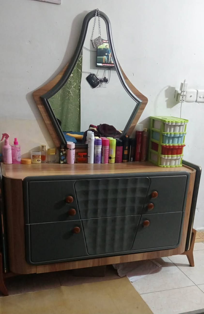 السعر 500 المكان بغداد مدينه الصدر الغرفه نظيفه باقي تفاصيل خاص


**إذا كنت صاحب هذا الإعلان وتريد حذفه لأي سبب، رجاءا أرسل رسالة إلى الدعم الفني**