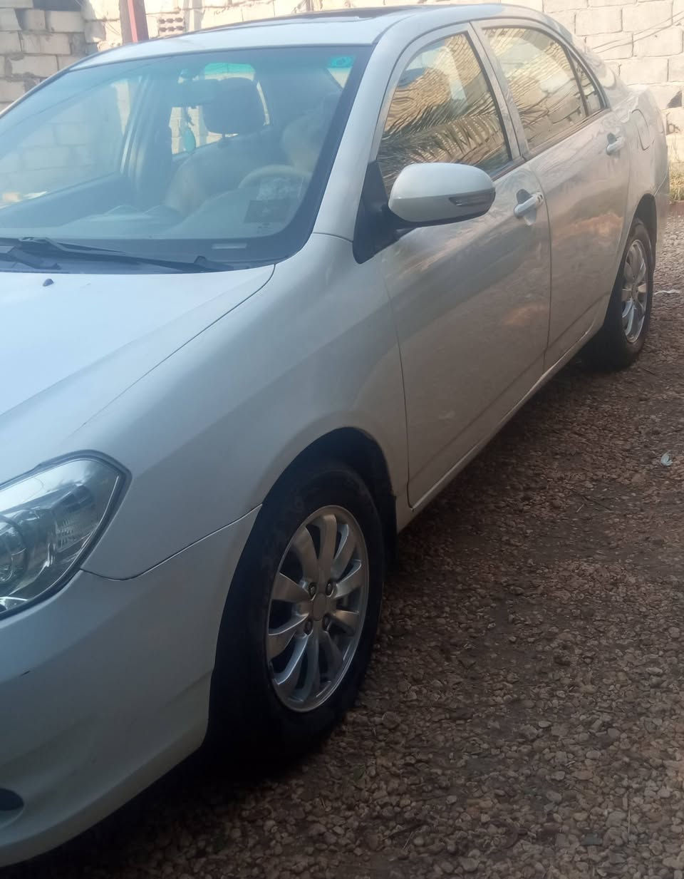 بي واي دي جي ثري اوتماتيك موديل 12مكفوله للبيع ***********
