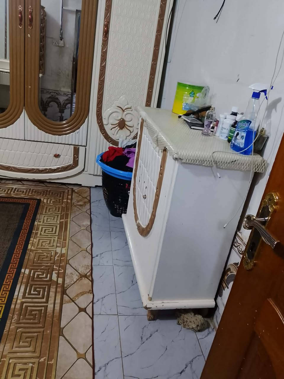 غرفه عراقي للبيع ثكيله
السعر مليون وربع وبيهه مجال للشراي 
العنوان ناصريه حي الحكيم


**إذا كنت صاحب هذا الإعلان وتريد حذفه لأي سبب، رجاءا أرسل رسالة إلى الدعم الفني**