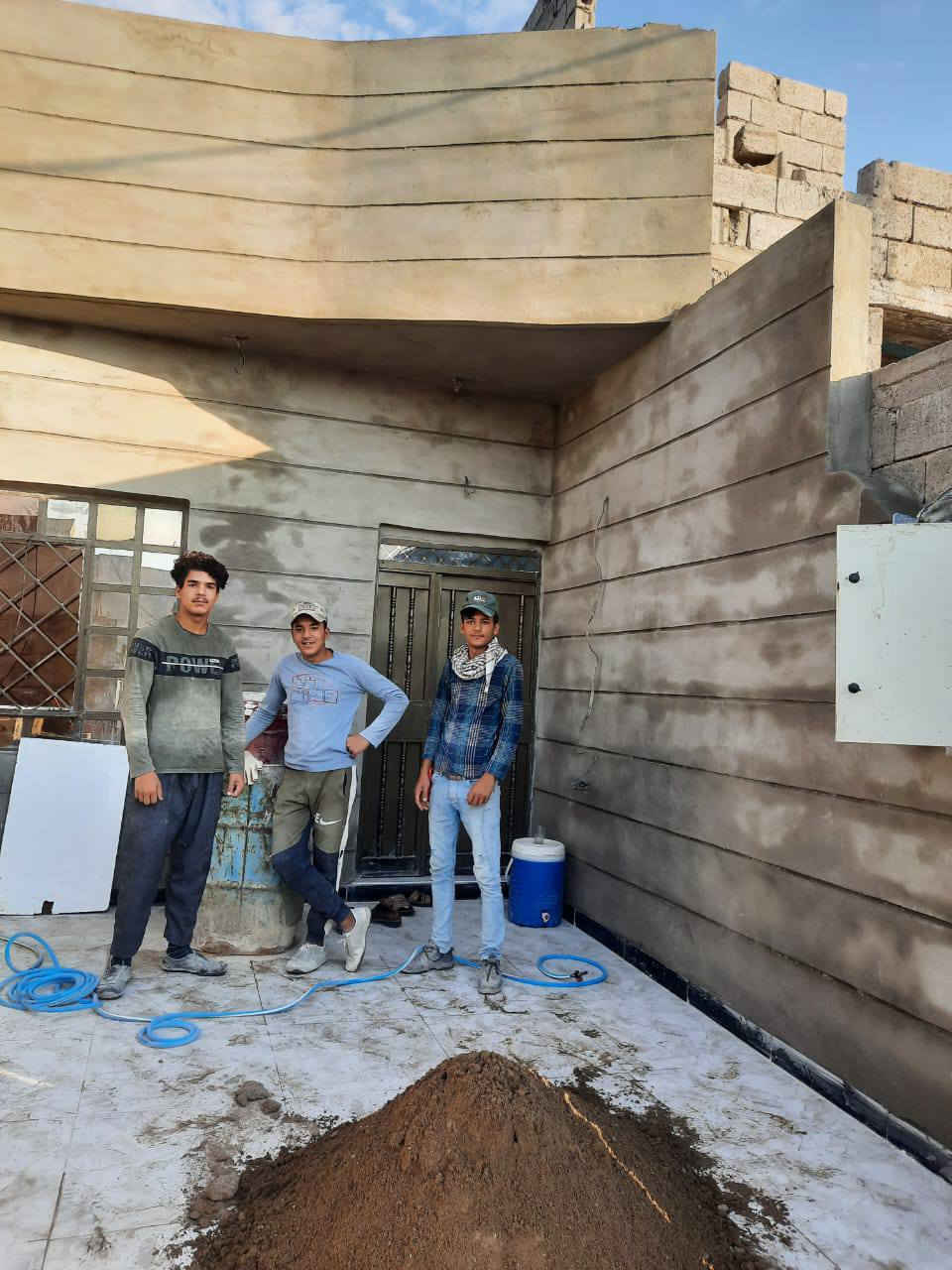 اسطه لبخ اسمنت وجص متفرغ شغل درجة اولى شغل داخل كركوك ***********
