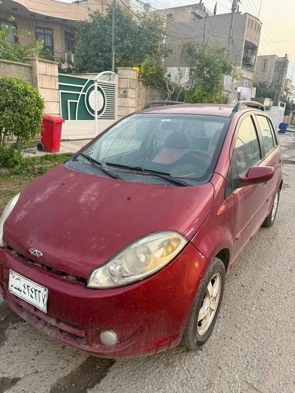 🔥 للبيع – شيري A1 نظيفة استخدام قليل جداً 🔥
(موديل 2013)
📍 الموقع: بغداد – حي البنوك  
📄 رقم بغداد القديم وباسمنا (نقل مباشر)

✅ الممشى: 37 ألف كم فقط  
✅ محرك وگير مكفولات مية بالمية
✅ استخدام قليل (سيارة بيت)  
✅ بيها نقوصات بسيطة بالشكل لا تؤثر على الاستخدام  

السيارة اقتصادية جداً بالبنزين ومناسبة للدوام أو البيت

💰 السعر: 32 ورقة وبيها مجال  
📞 للاستفسار: ***********  
متواجد واتساب او اتصال مباشر ومية هلا
