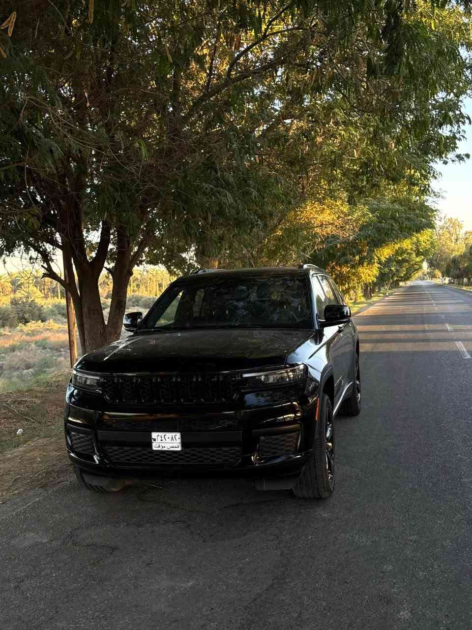 ‏ jeep Grand Cherokee Laredo L Black Top 2023
.
المواصفات الأساسية:
 • الموديل: Jeep Grand Cherokee
 • الفئة: Laredo Black Top بلاك توب
 • السنة: 2023
 • المحرك: V6 سعة 3.6 لتر ‎ 
*
*ماشيه 21 فقط 
*حره بدون رقم بأسمي منفيست
 *7 راكب VIP منفصل
*شفتات سرعه
 *جنطه كهرباء
*رادارات مانع تصادم 
*اوتو ستوب خروج عن المسار 
*تشغيل عن بعد 
*تدفئه  مقاعد امامي خلفي مع المقود 
*تبريد 3 قطع
*شاشه كبيره لمس 
‏‎* رادارات جانبيه خلفيه 
‏‎* تحذير الخروج عن المسار 
‏‎* تحذير النقطة عمياء  .
‏‎* نظام تحذير عند التقاطعات.  
‏‎* المصابيح الأمامية LED.
‏‎* كشافات الضباب LED. 
‏‎* دخول ذكي. 
‏‎* بصمة  للدخول الذكي. 
‏‎* حساسات خلفية. 
مكاني بابل تفاصيل اكثر متواجد خاص 
رقمي *********** حلة, بابل
