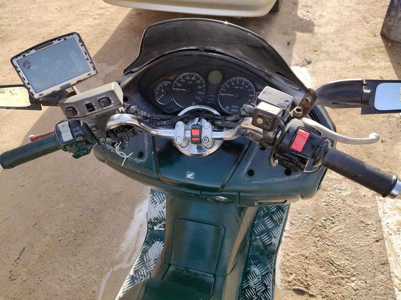 دراجه 09 مجفته بوشه وبستم كفرات نضيفه ام بي ثري كلوبات زنون سعر 600وبيهه مجال قليل رقمي ***********
