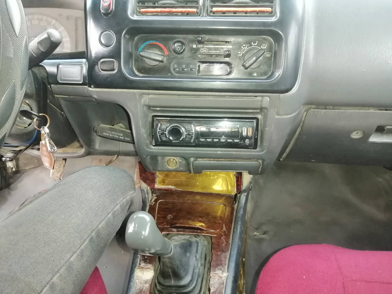 سلام عليكم مستوبيشي موديل ٢٠٠٠٥ سياره جاهزه كهربائيات شغاله بأسمي رقم جديد بصره السياره محرك وكير خير من الله جاهزه السعر ٦٠ بيه مجال عنوان البصره رقم ***********
