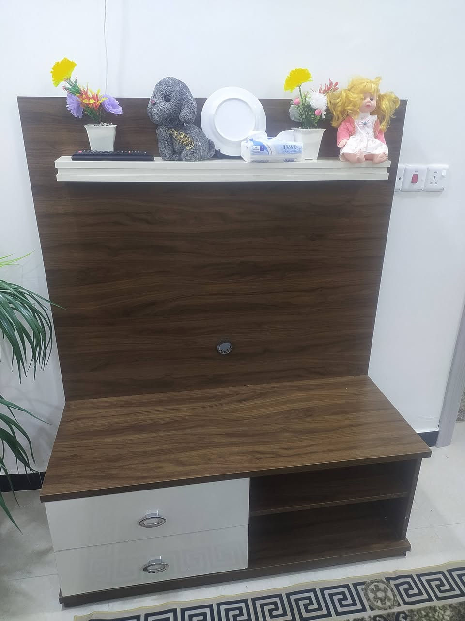 السلام عليكم ميز تركي درجه أولى وثكيل كلش للبيع
مكان الدوره السعر ب100وبي مجال 
***********
