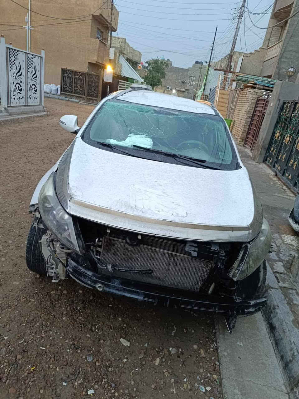 السلام عليكم 
مراوس فقط  ب fj
سبورتج 13 خليجي هذا حادثها ومعمرة كاملة وبيها منضومة غاز 60 لتر  ماشية 180 ومبدل محرك جديد  قبل فترة تبريد ثلج صدر نص عمر تايرات جدد شاشة وكامرة وكامره حوادث 
نقصها بس وحدة من الرولات بيها صوت تحتاج تبديل
داخل دوشمة جلد بيجي


**إذا كنت صاحب هذا الإعلان وتريد حذفه لأي سبب، رجاءا أرسل رسالة إلى الدعم الفني**