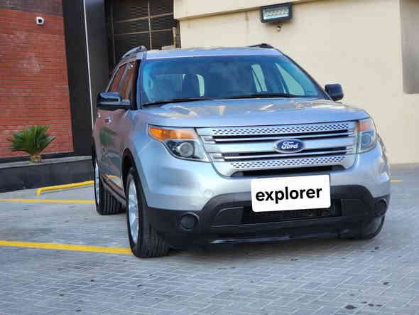 فۆڕد ئێکسپلۆرێر
***********

*********** 

مۆدێلی 2012

سفری شەریکەی نیڤایە

ناو زەردە و دەسک نیکل

دەبڵ پانکە

تاک ئەکسلە

4 تایەی لۆک لۆکە

تەنها 1 پەلە بۆیاخی هەیە دەرگای سەکن

سەیارەکە زۆ جوانە و مالی دۆستە

سەنەوی تا 2029 بەناوی خۆمە

هەموو سێرڤزێکی تازەیە

تەنها 170هەزار ڕۆشتوە

بەشەرتی گێڕ و مەکینە

مەکینە و گێڕی نەکراوەتەوە

بۆ.زانینی نرخ پەیوەندی بکەن
