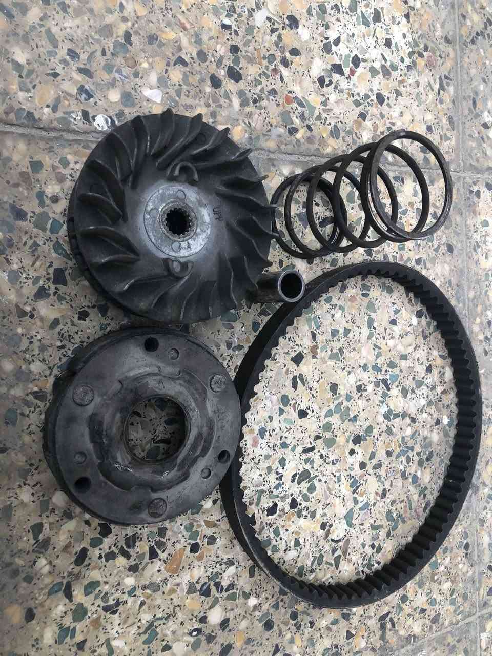 سلام عليكم
بنز خلفي وكلج امامي كامل وسبرنكه وقايش كلهن اصلي تفصيخ جيب وشد سعرهن كاهن٣٠ الف مال سكنس او ماكس ثعلب ولفاكيوم اصلي تفصيخ سعره ١٠ تالاف مكاني بغداد رقمي*********** موجود فيس او واتساب
