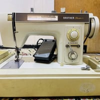 للبيع مكينه خياطه نوعها (برذر ) مستعمله شي قليل  عدد التطريز (15)  الس...