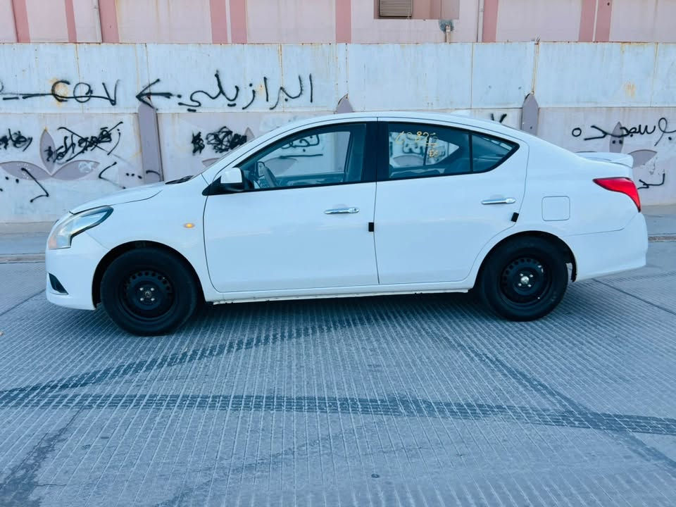 سلام عليكم عندي نيسان صني 2024 رقم شمالي تحويل او وكالة . ماشيه 90 الف . السياره هنديه اصل ام البليته الزركة . بيها ملاحضات موضحة بالمقطع الفيديو . سعرها ب 100 قفل 🔏 وماكو 24 بهجي سعر وهنديه مكاني النجف الاشرف 
للاستفسار ***********
