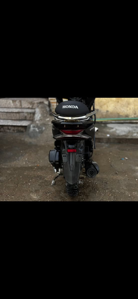 دراجة PCX
جيل ثالث وارد كوري

درع اصلي وتجوة ستيل اصلية + مرايات

تدفئة يدات حساس ازدحام 

دراجة خير من الله تتعب بمواصفاتهه

ماشية 27 الف حقيقي 

دهن موتل بانزين محسن فول فول الدراجة شغل واطلع اي نقص مابيهه السعر 14 ورقة مكاني بغداد  البيروتي


**إذا كنت صاحب هذا الإعلان وتريد حذفه لأي سبب، رجاءا أرسل رسالة إلى الدعم الفني**