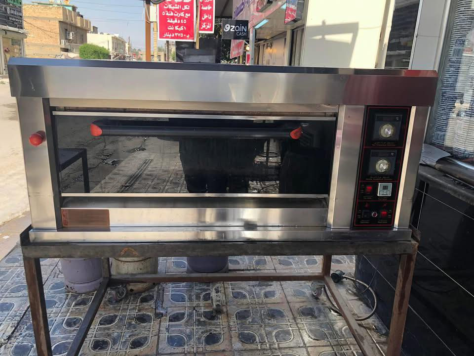 سلام عليكم
فرن بيتزا للبيع 
قياس 140 / 90 
مكاني بغداد الدورة حي المعلمين 

السعر 500 الف 
‭‬

‭0782 490 5826‬
