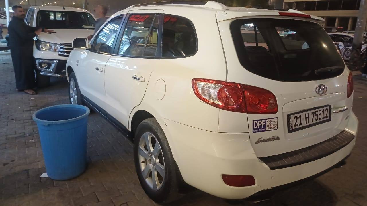 سلام عليكم 
سنتافي موديل 2010.
متوئم طبق الاصل 
حصة كاز كل محافظات العراق 
كصة جنطة 
السيارة خير من الله تبريد تدفئة مكية كير مكفولات للعلم مكينة ستاركس ستة سلندر صفر جاچ 
تعال وشوف لو بيك خير وتدللللتواصل والاستفسار الاتصال على الرقم ***********
