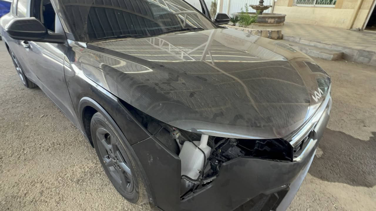 السلام عليكم كي فور موجوده بلحره حادث بسيط اصبعين فقط بلبنيد
السياره موجوده بشارع 20 شمال 
معرض برج بغداد
الاتصال
***********
