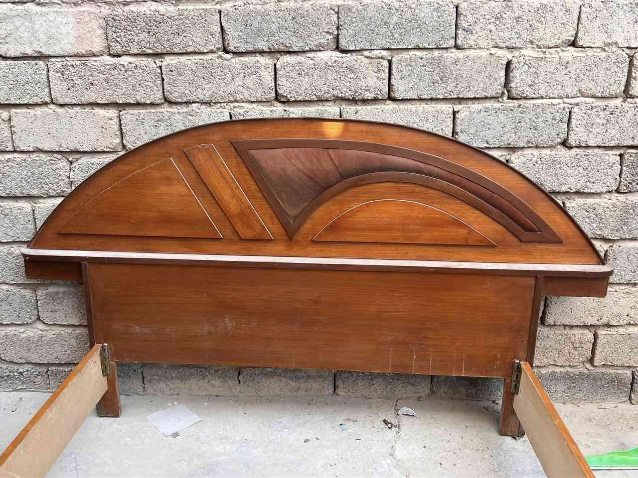 تاج جرباية كامل للبيع وبسعر مناسب سعرة بس 30 الف قفل للستفسار الرقم ***********
