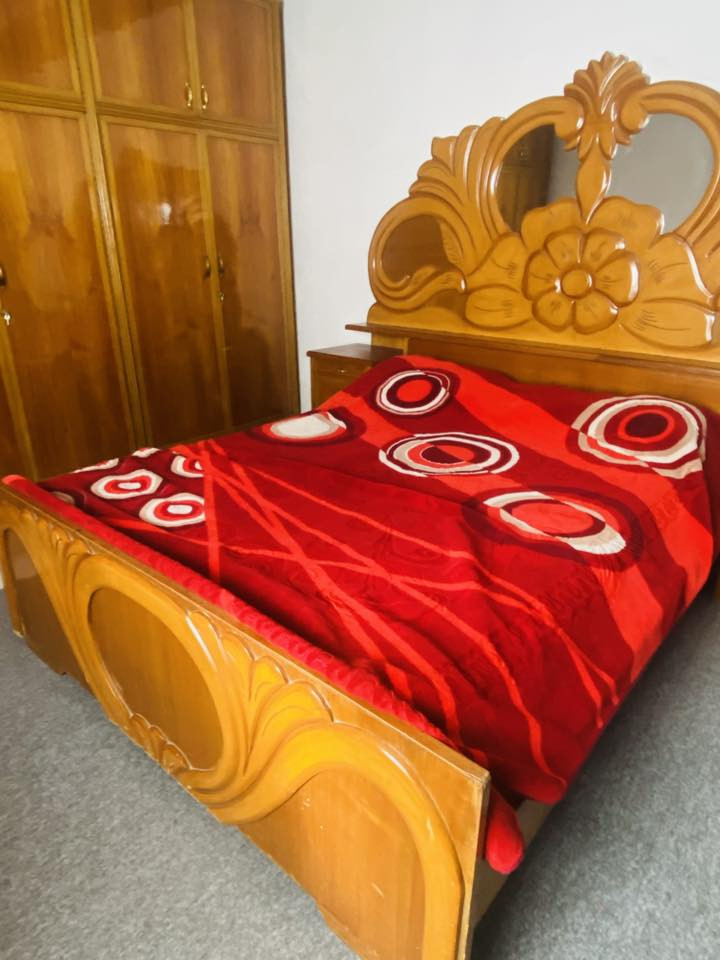 غرفة صاج تسكام طابقين ٥ملم نظيفة مثل ماتشوف 
العنوان النجف طريق كربلاء للاستفسار 
***********
