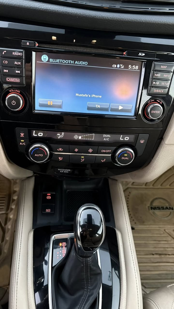 سلام عليكم
للبيع او المراوس
‏Nissan X-TRIAL Platinum 2018
نيسان اكستريل 2018 بلاتينيوم لون مميز 🤎

سعرها 200 وبيها مجال 

خليجي مكفولة كفالة عامة بدون صبغ اعلى فئة للاخير 
صفر شركة مهند

سيارة مال بيت ما ناقصها مصرف  دينار 

كير ومكينة وتبريد بشرط 
دهن يتبدل بوقته وما محتاجه مصرف نص دينار 
ماشية 73ميل (يعني 119 الف  كيلو متر)

فول الفول

بانوراما
دفع رباعي تحكمات
بصمة تشغيل
كاميرات 360 درجة
هاندبريك بصمة
صندوك كهربائي
لايت زينون دوار
رادار امامي 
رادار جانبي ونقاط عمياء
رادار خلفي 
محافظة على المسار
سستم صوت Bose
رادار قرائة اشارات مروريه للسرعه واظهارها على شاشة السائق
رادار لاين اسيست(تحذير الخروج عن مسار الطريق)
أوتو بريك تفاعلي امامي وخلفي
كشنات امامي كهرباء 
كشنات امامي تدفئة
بصمة ابواب
كشنات خلفي تدفئة
تدفئة ستيرن
محافظة على المسار
اوتو هولد
مانع انحدار
داخل بيجي
بلاجكتور
وضع ECO اقتصادي
كشنات جلد
حساسات 
مرايات كهربائية شفط
زراك لايت

وباقي مواصفاتها المعروفه

رقم تلفون
 ***********
***********
