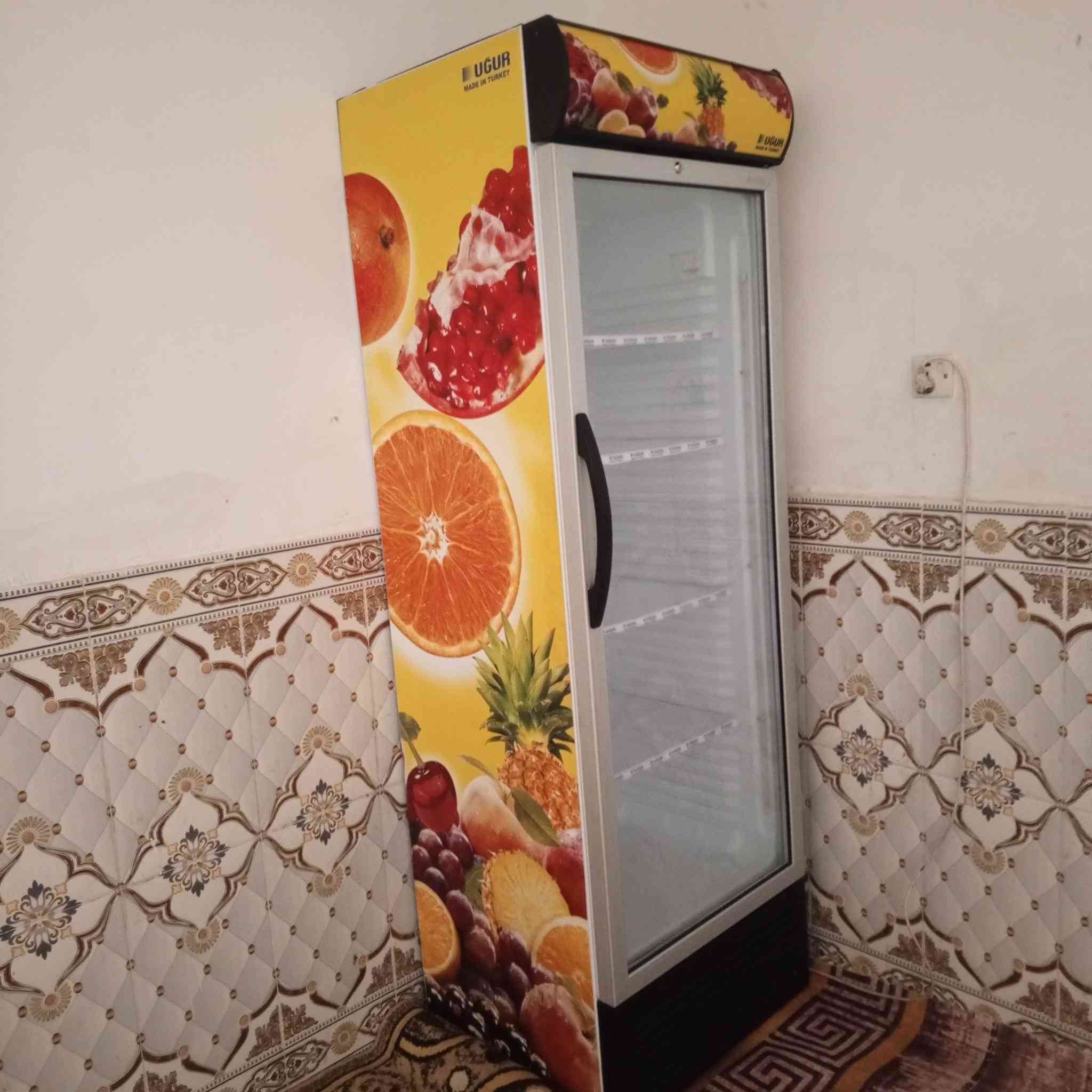 السلام عليكم ورحمة الله وبركاته براد لبيع ستعمال قليل نضيف ب 100 ب 100 رقمي ***********
