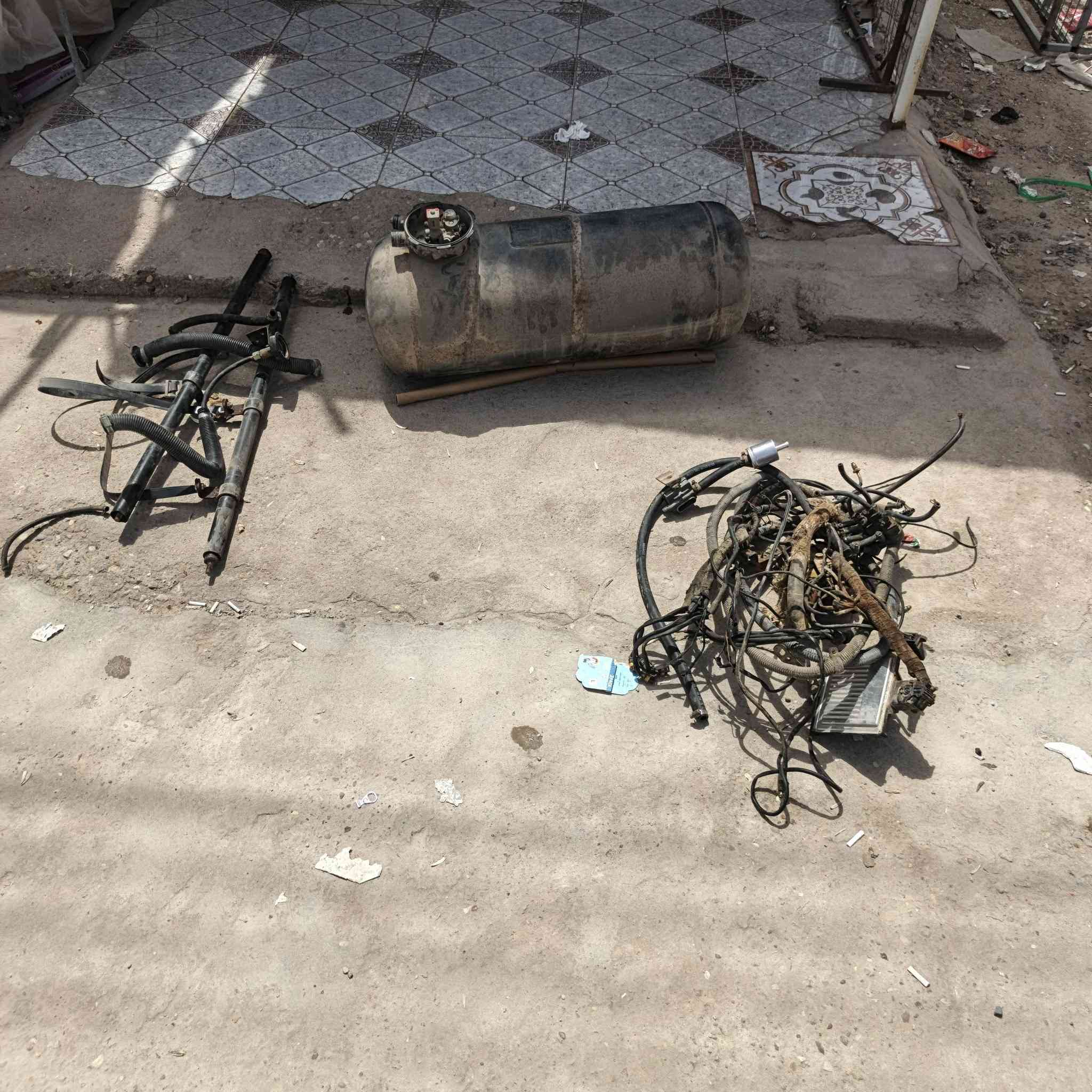 السلام عليكم
منظومة غاز مال سيارة
نضيفه كامله مابيها أي نقص
بيها عطل بسيط 
سعر خاص ***********
