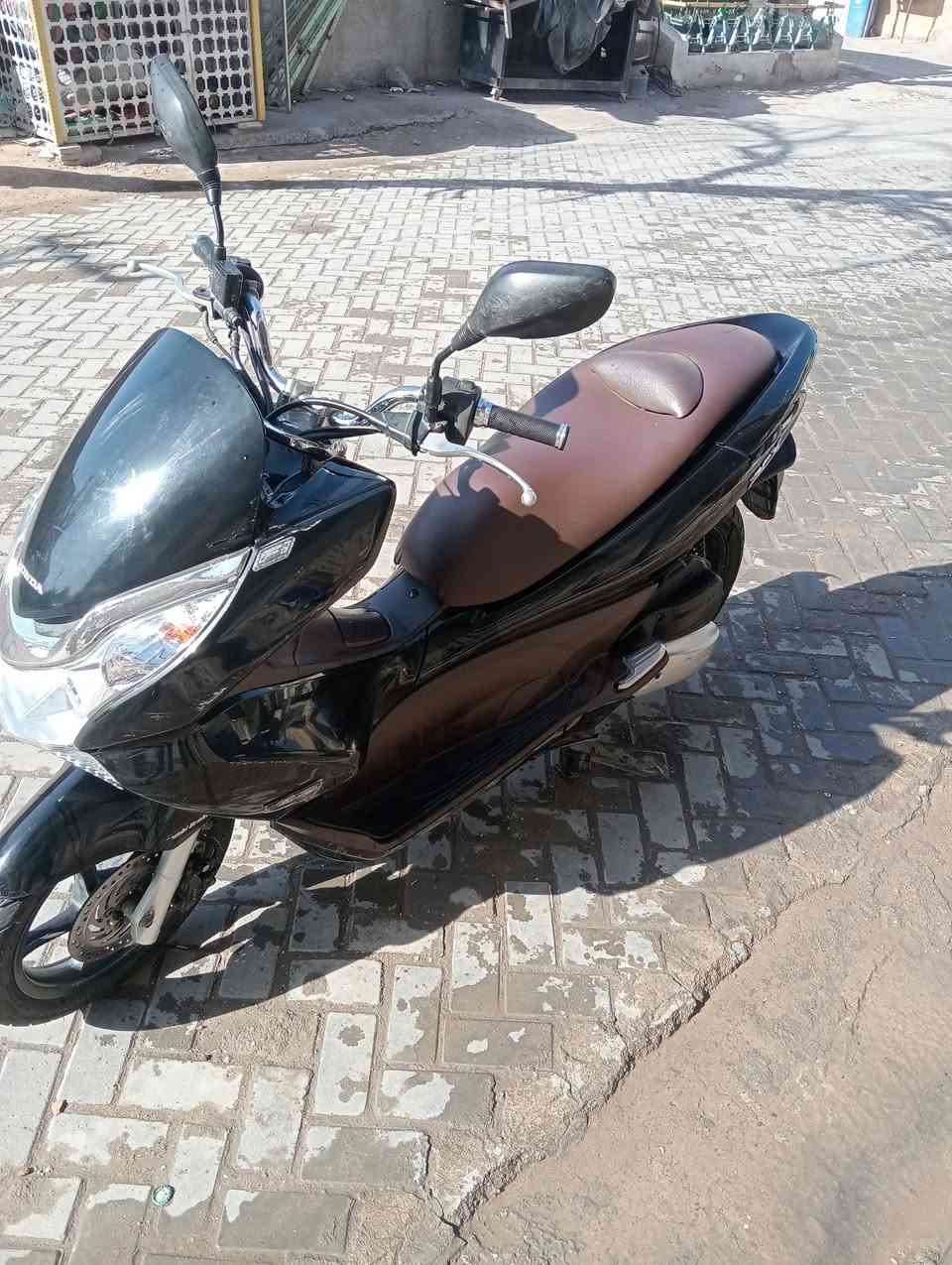 سلام عليكم متاح بي سي إكس مكفولة العنوان مدينة الصدر 
الهاتف:***********
