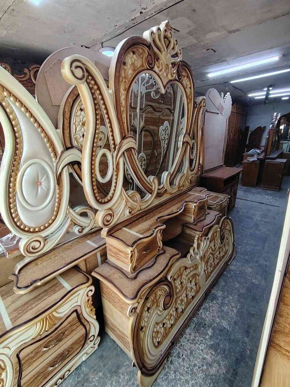 كنتور ضخم نرماده طابقين زاويه قلابه تصميم تركي نجاره عراقيه قفله 950ناصريه مركز وبيه توصيل غرفه نضيفه كلش  فقط شراي يراسلني ***********
