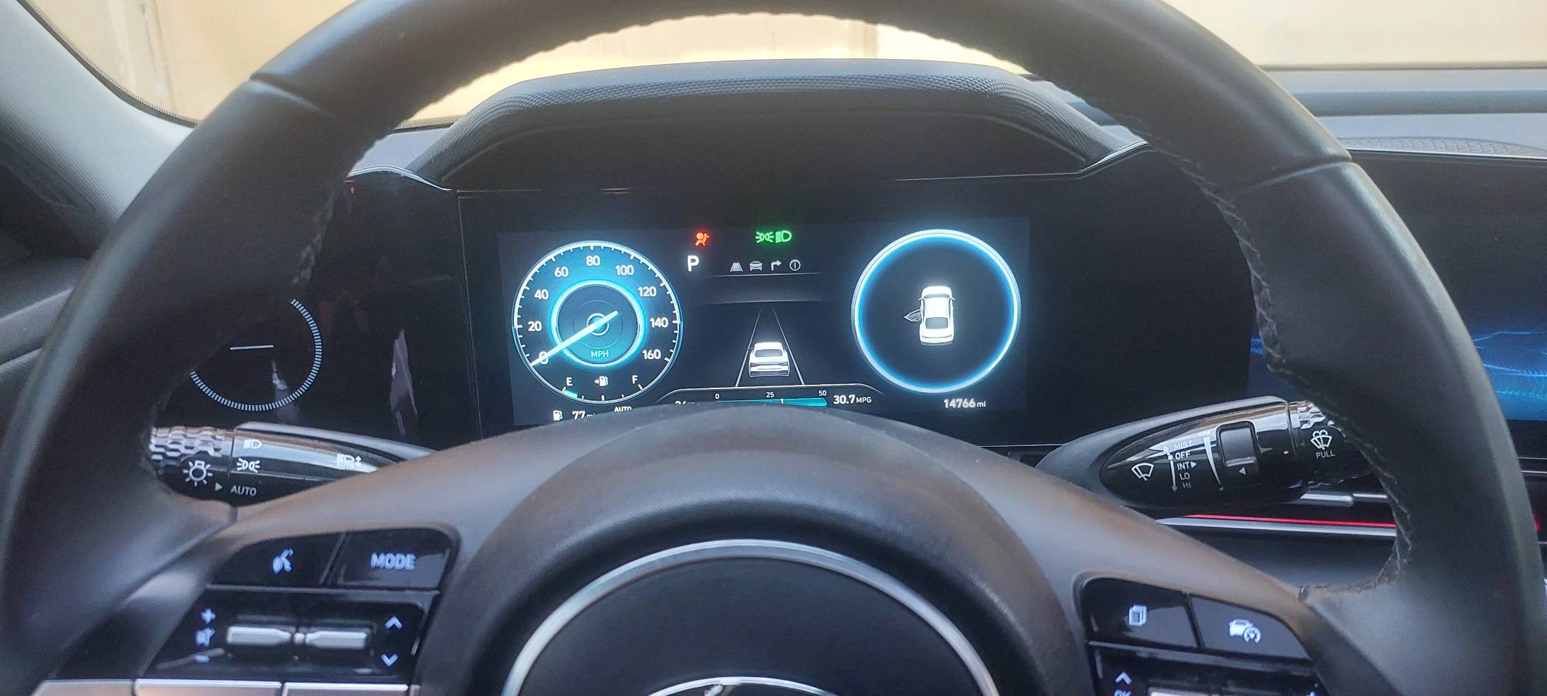 سلام عليكم النترا ۲۰۲۵ بدون صبغ 
النترا موديل ٢٠٢٥ بدون صبغ تعديل بارد فقط 
ماشية ١٤ الف قابل للزيادة فول مواصافت ايرباك دركة طاك فقط مكينة ٢٠٠٠ دوش منفيس بسمي مكاني بغداد
السعر والتفاصيل اكثر هاتف *********** 
يوجد وات ساب