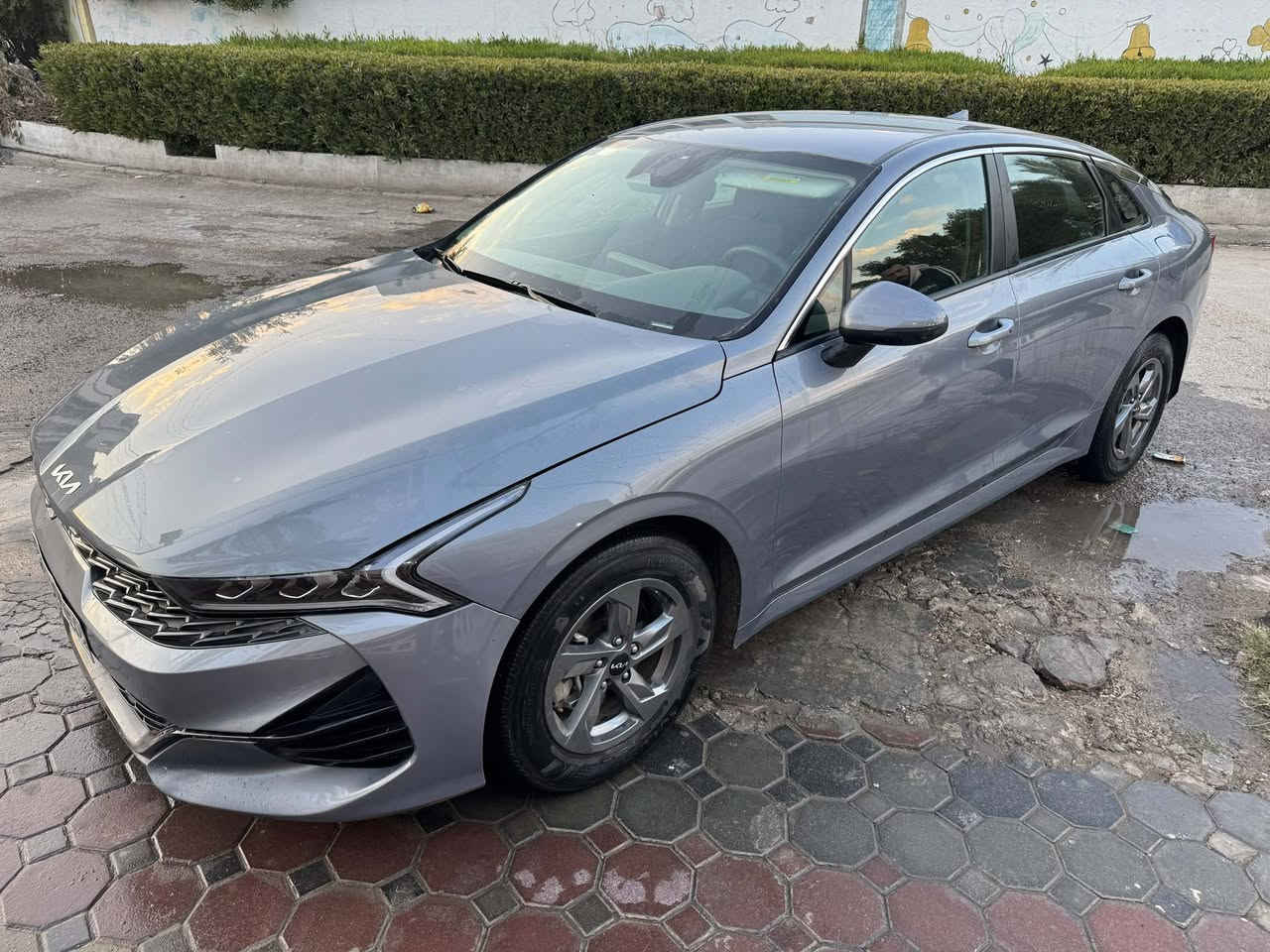 السلام عليكم 
كي فايف 2024 ماشية 27 الف كيلو نص مواصفات السيارة 
حادثهة بنيد مبدل ومصبوغ 
بدون دواخل
ايرباك طاك وراجع بلاد سستم 
السيارة سعرة 193 بيهة مجال بسيط 
محرك 1600 تيربو
مكانهة بغداد الامين 
للاستفسار 
***********
