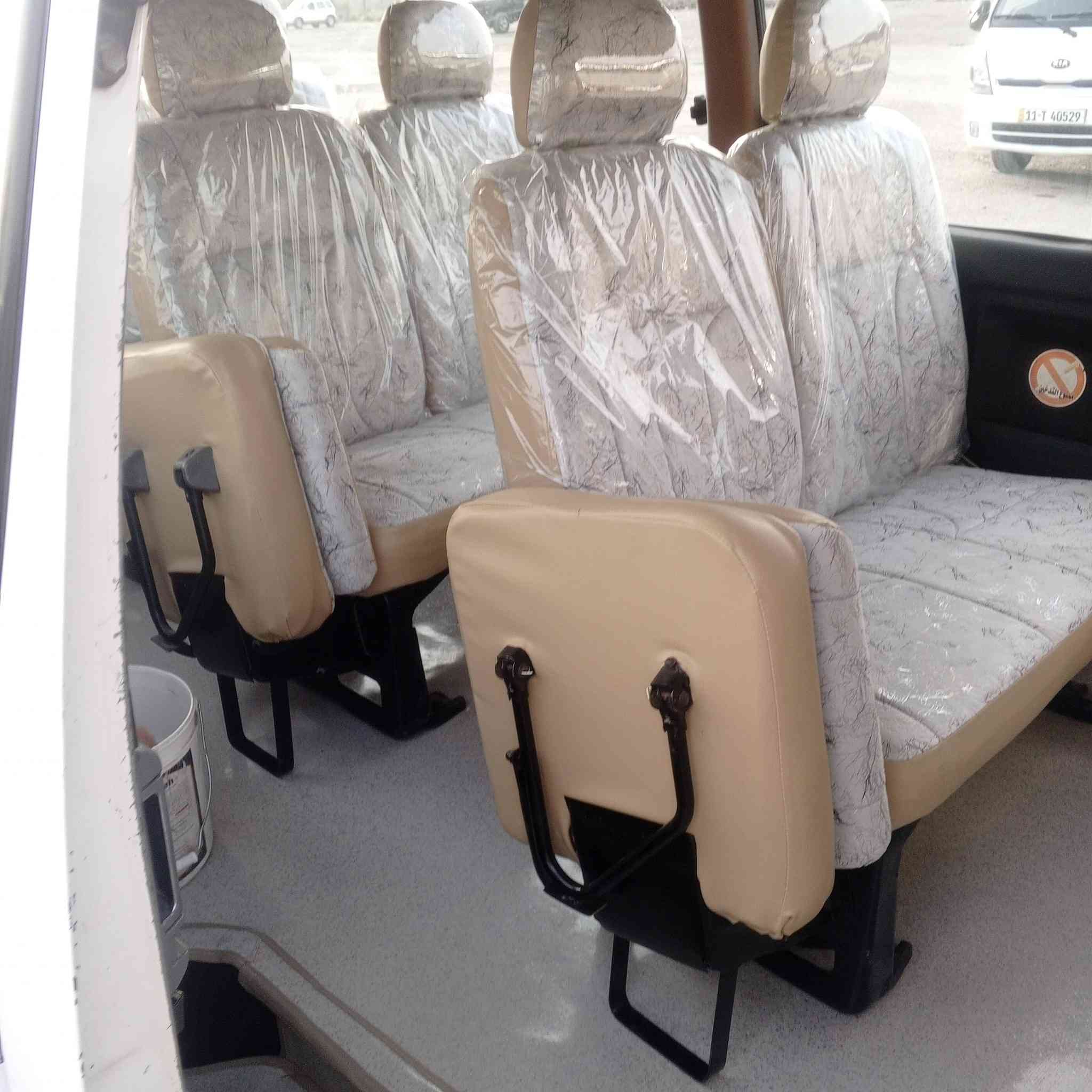 سلام عليكم سياره جنبي Hوان  للبيع موديل 14 سياره جاهزه مكينه كير حداديه  مصفره غرمات هيئه دوشمه جديده سياره جاهزه حلوه دخم تاير جديد كهربائيات شغاله عنوان سياره بغداد رقم الهاتف ***********
