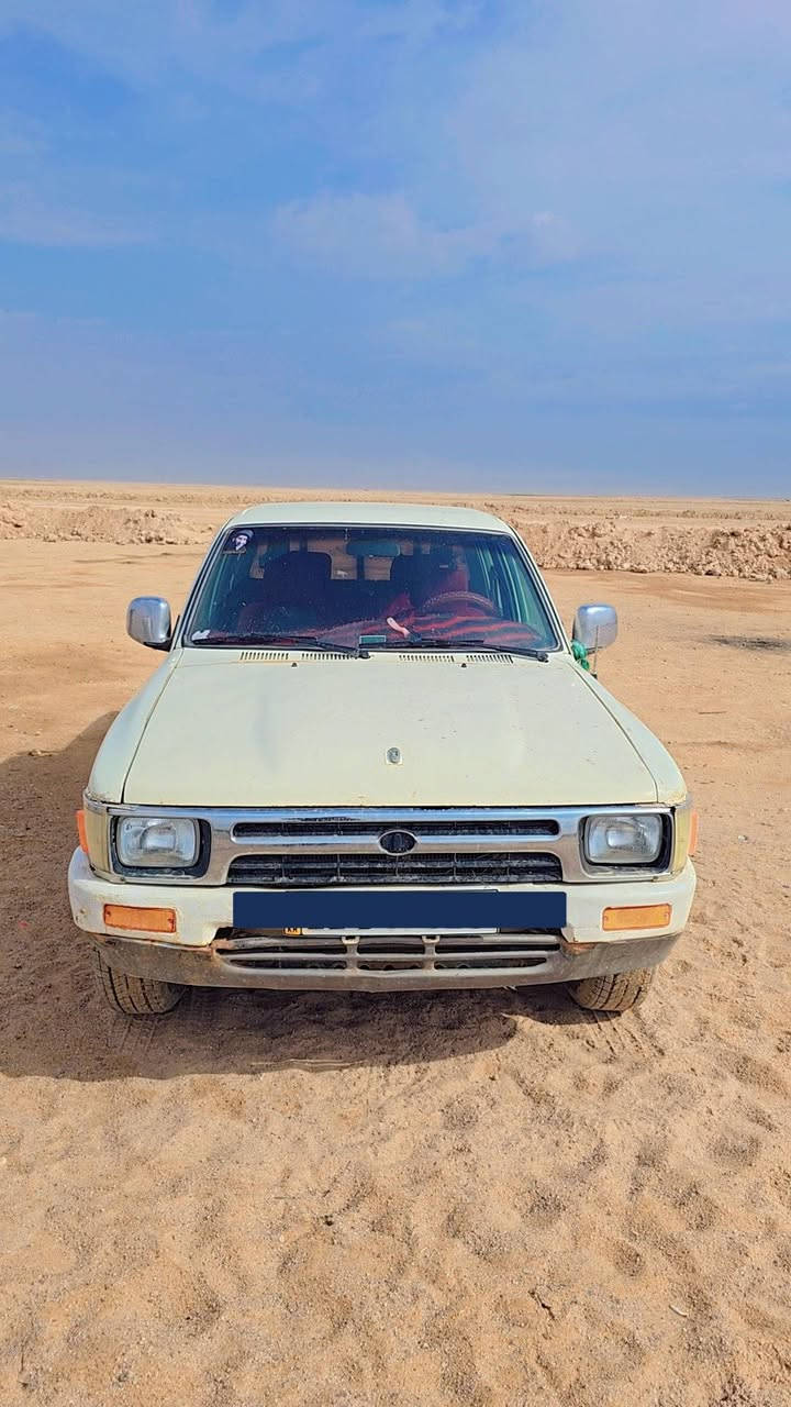 سياره جاهزه
دير أيكل سياره نضيفه كلش 
عوزه غسله بس🤭
تخم تاير جديد
كهربايات كله شغاله
كير ومحرك مكفولات
كابريته جديده صار يومين مشدوده 
حداديه 100\100
مكان سياره سماوه قرب ال بطاح
سياره منفيس 
سعر 25وبيه مجال 
مكلف بنشر 
***********
