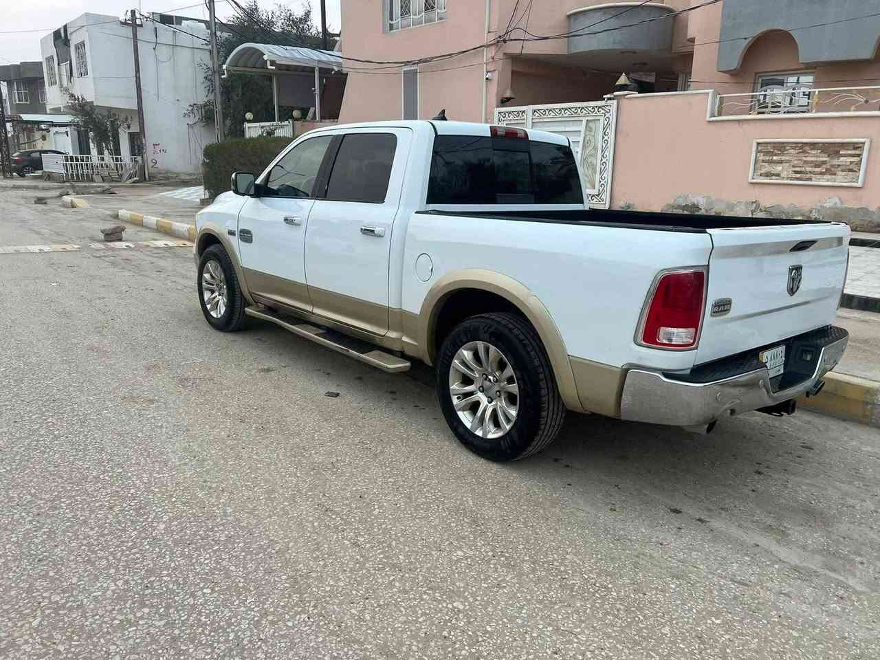 للبيع رام لارمي لونگ هورن
2016

باب طويل بدي قصير المرغوب

مكينة ٨ سلندر ٥٧٠٠

سونار موضح بالصور

السيارة فول مواصفات

فتحة

كشنات تدفئة تبريد

مكان السيارة ديوانية

نقص شيال گاردن

رقم الشاصي مرفق بالصور

السعر 165 وبيهه مجال ***********
