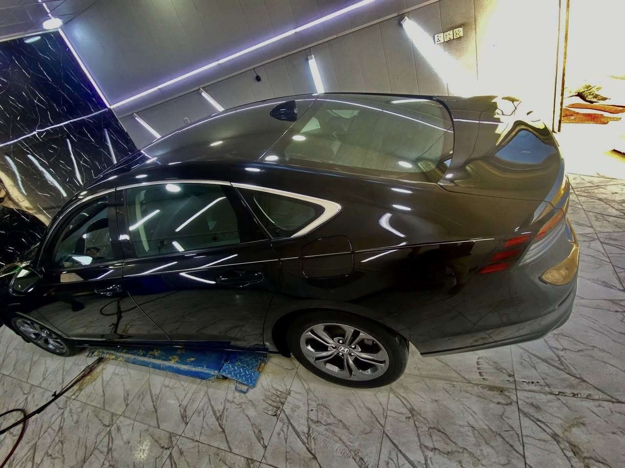 هوندا اكورد exl موديل 2024 هايبرد
السيارة ماشيه 67.000 مشي امريكا

فول مواصفات 

• مكينة 2000 هايبرد تنفس طبيعي

• كير اوتوماتيك 

• شاشة كبيرة

•فتحه سلايد

• كاميرا خلفية 3 انظمة

• كرسي كهرباء جلد  لون اسود  

• رادار امامي

• مانع تصادم

• محدد مسار 

• تصحيح مسار

• شفتات بالستيرن

• مثبت سرعة

• مانع انزلاق

• دخول ذكي 

• إنارة ترحيبية

• هندبريك كهرباء

• عداد ديجيتال

•لايت عدسات زينون

• نظام اوتو لايت Auto

• لايت العالي زنون 

اوتو هولد للبريك

• حساسات مطر 

• حساسات امامي خلفي 

• حساسات ضغط هواء الإطارات

• أوامر صوتية

• 4 أنظمة قيادة (eco,individual , sport,normal )

السياره وارد امريكي حادث جاملغ امامي عكس سائق فقط 

 مبدل ومصبوغ  بجم بلادي بالكامل مملعوب بيه حته دعامية 

السعر اتصل ***********
