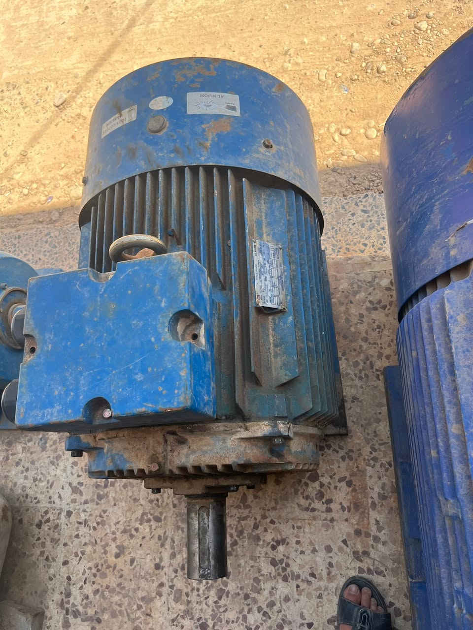 للبيع مأطور كهربائي 100 احصان ملفوف جديد مامشتغل ورا اللف السعر 1750 وبي مجال العنوان سامراء رقم هاتف 📞 ***********
