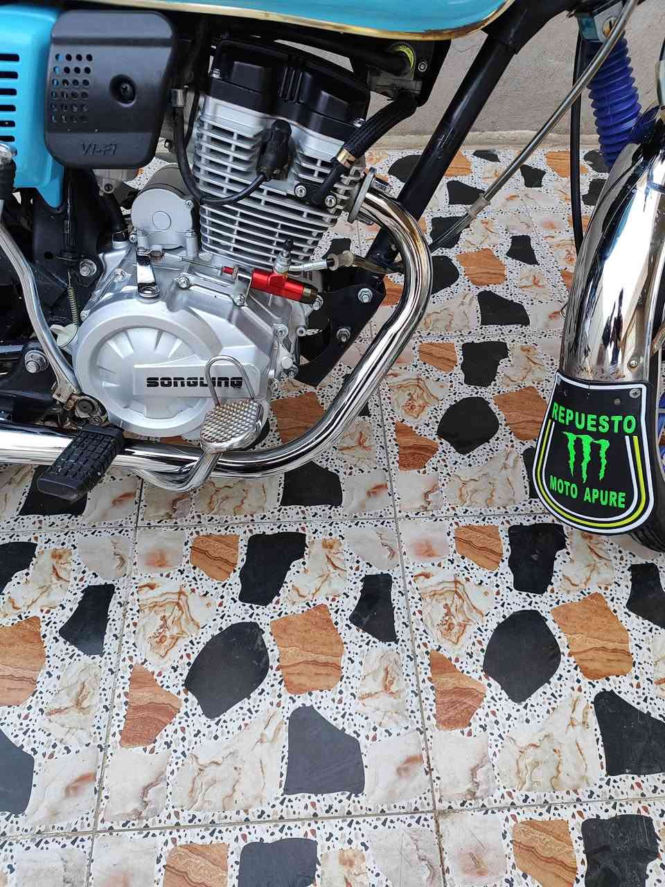 دراجه نضيفه مكفوله وياهة منفيس موديل 24 محرك اخرس كاتم مناقصهة شي السعر 775 وبيهة مجال مكاني رمادي التأميم رقمي ***********
