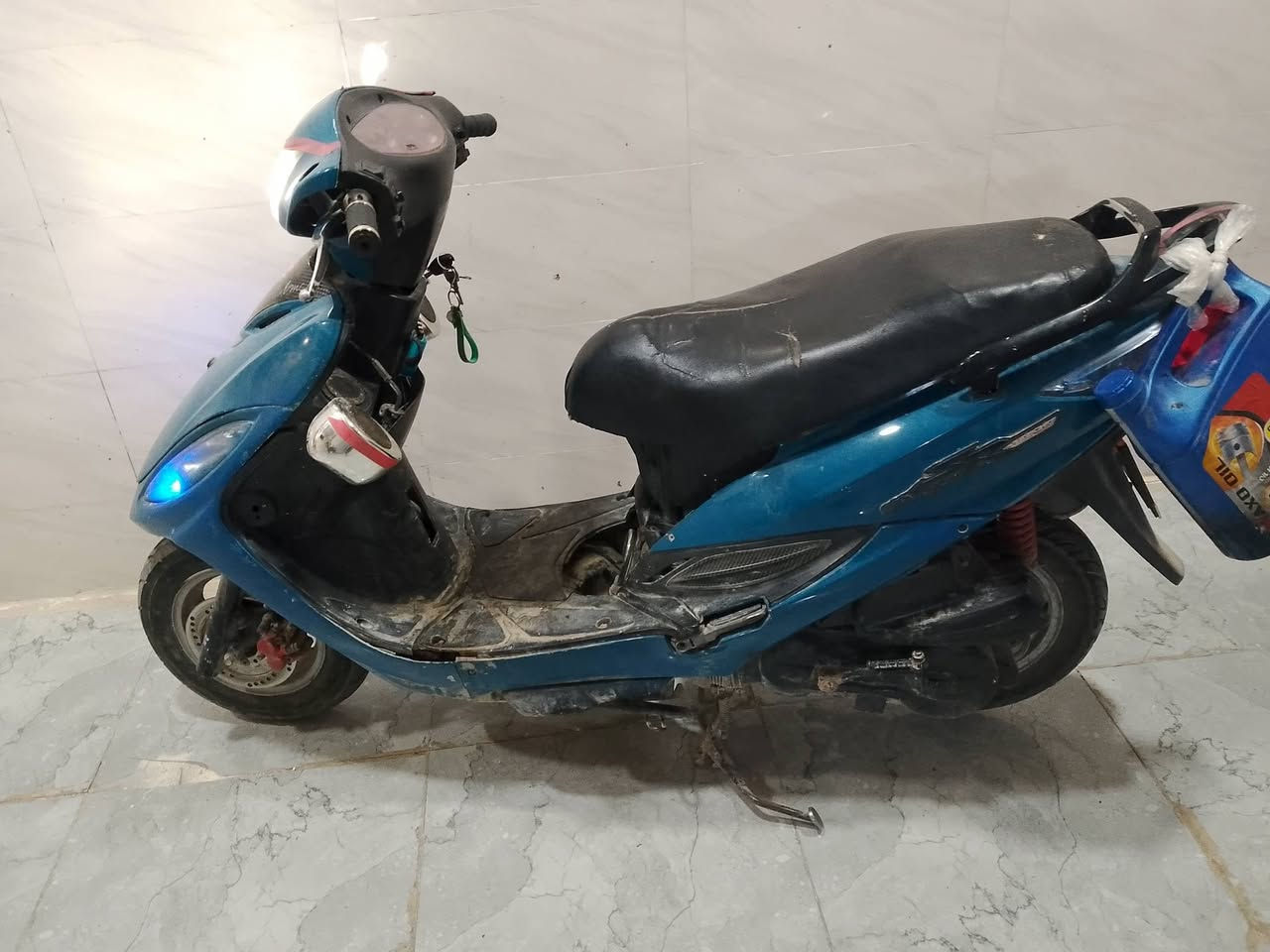 دراجه كامكو للبيع
كهربائيات شغاله
هورن
MB3 شغال 
نگرة سلف 
بس الهندر عوزه عرموطه 

السعر خاص ماسنجر واتساب على هذا الرقم 
*********** 

مكاني/ شارع المطار الجديد..شارع القوسي .خلف بنزين خانة المطار
