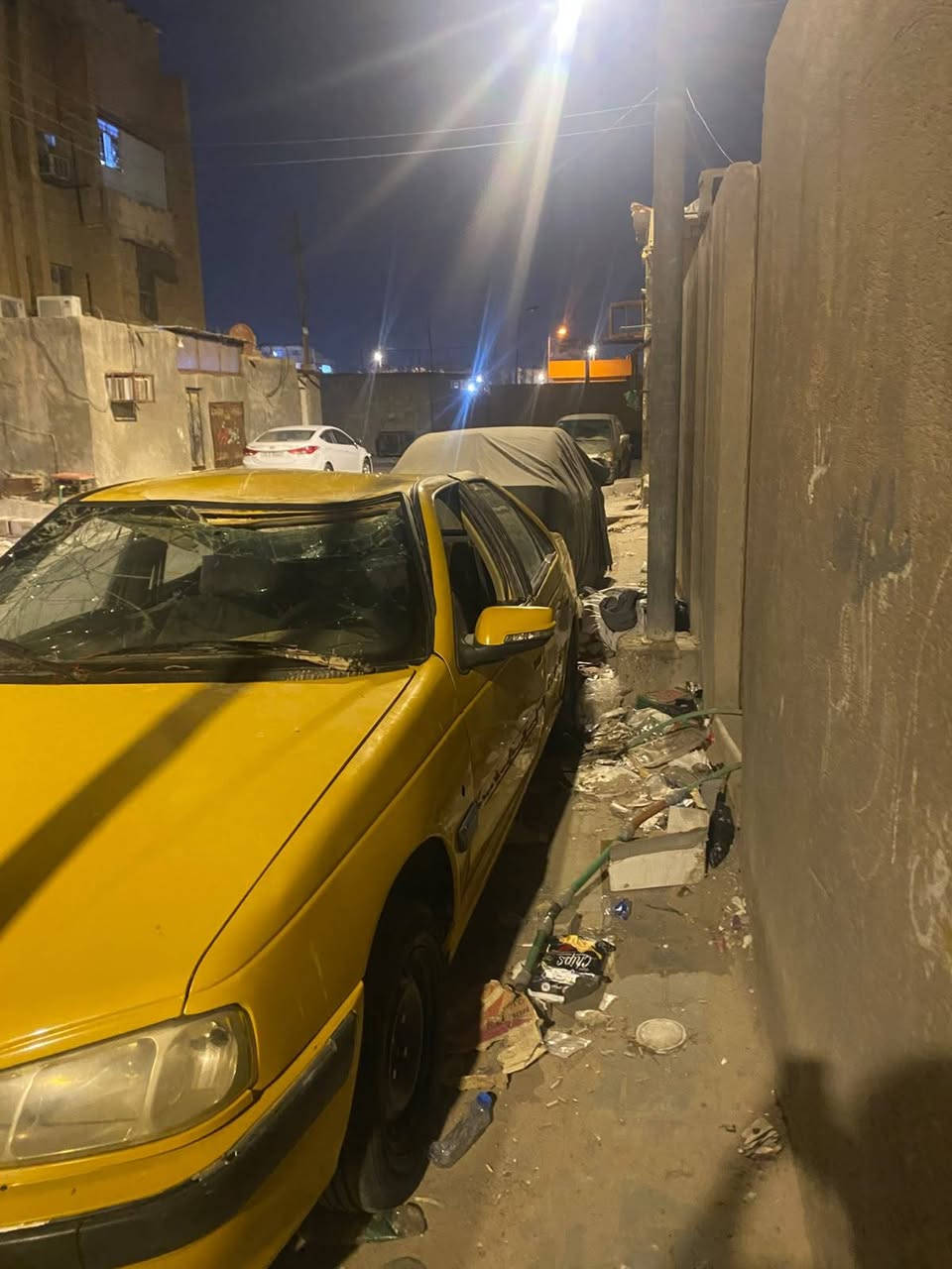 سلام عليكم للبيع بيجو بارص موديل 15 سنويه لل28 راعيه موجود تحويل ثاني يوم كير مكينه نضاف حداديه جديده تخم تاير جديد كهربائياته كلهن شغالات سياره مثل ماموضح بل صور مگلوبه وشغاله وتمشي سعر 20قفل رقم *********** مكاني الاصمعي مكلف بل نشر
