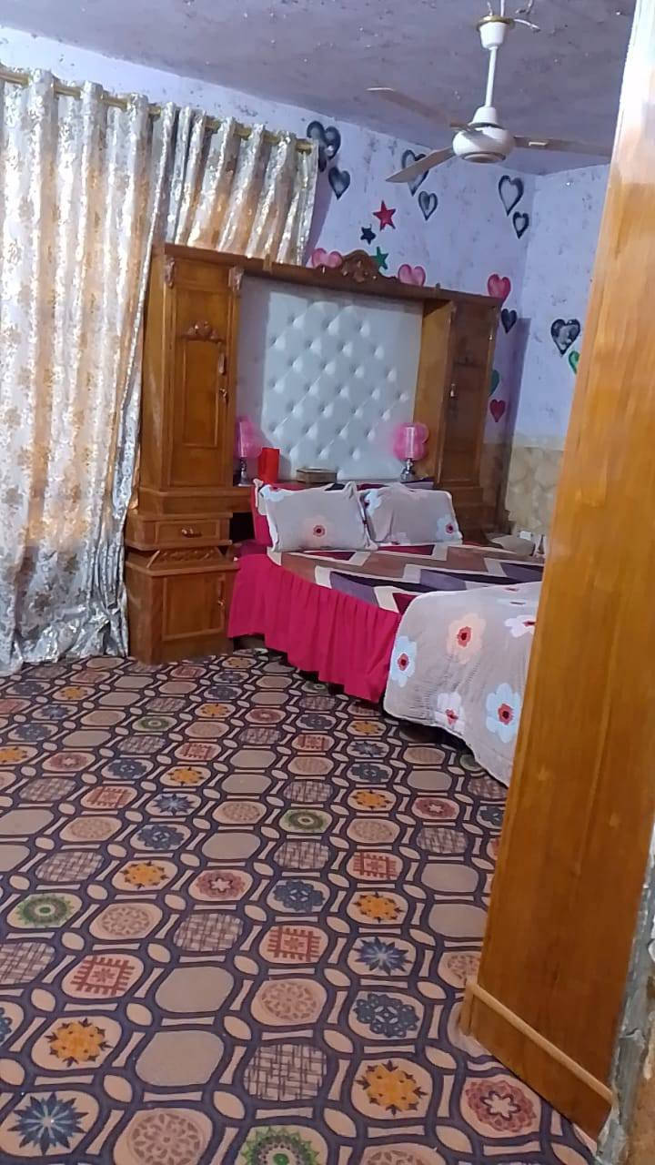 👈((دار للبيع نقد او اقساط))
#المساحه 360 متر طابو زراعي سند 25 تحويل مباشر سنتر ع شارع العام 
يحتوي ثلاث غرف نوم ومطبخ ومجمع صحيات وهول واستقبال #العنوان/ابوغرق قرب السيطره قريب جدا سنتر  على الشارع العام  
#السعر 55وبي مجال
#توجد لدينا عدة عروض عليكم متابعة الصفحة لطفا أو الاتصال بنا ويظهر لكم كل ما هو جديد لدينا مع فائق التقديرلكم 
***********
