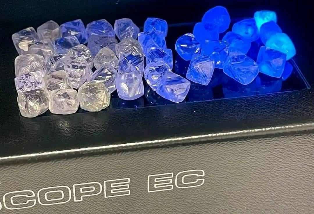 Natural rough diamond
Vvs1
200 usd per ct


**إذا كنت صاحب هذا الإعلان وتريد حذفه لأي سبب، رجاءا أرسل رسالة إلى الدعم الفني**