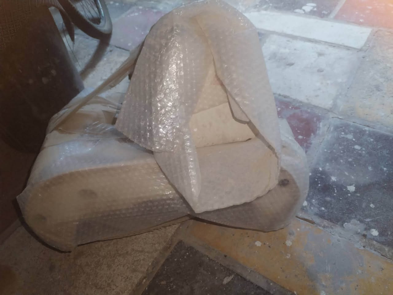 للبيع جديد مرحاض غربي ومغسلة بعدهن بالجيس غير مستعملات ثنيناتهن ب ٢٠٠ وبيهن مجال بسيط العنوان بغداد حي الاعلام


**إذا كنت صاحب هذا الإعلان وتريد حذفه لأي سبب، رجاءا أرسل رسالة إلى الدعم الفني**