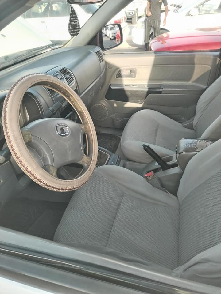 السلام عليكم للبيع بيكم كريت ويل 2013سياره مكفوله كير ومكينه بلاد بل كارتون تخم تاير جديد حداديه جيس سياره عباره عن زيرو المكان الناصريه السعر 63وبيه شويه مجال ***********
