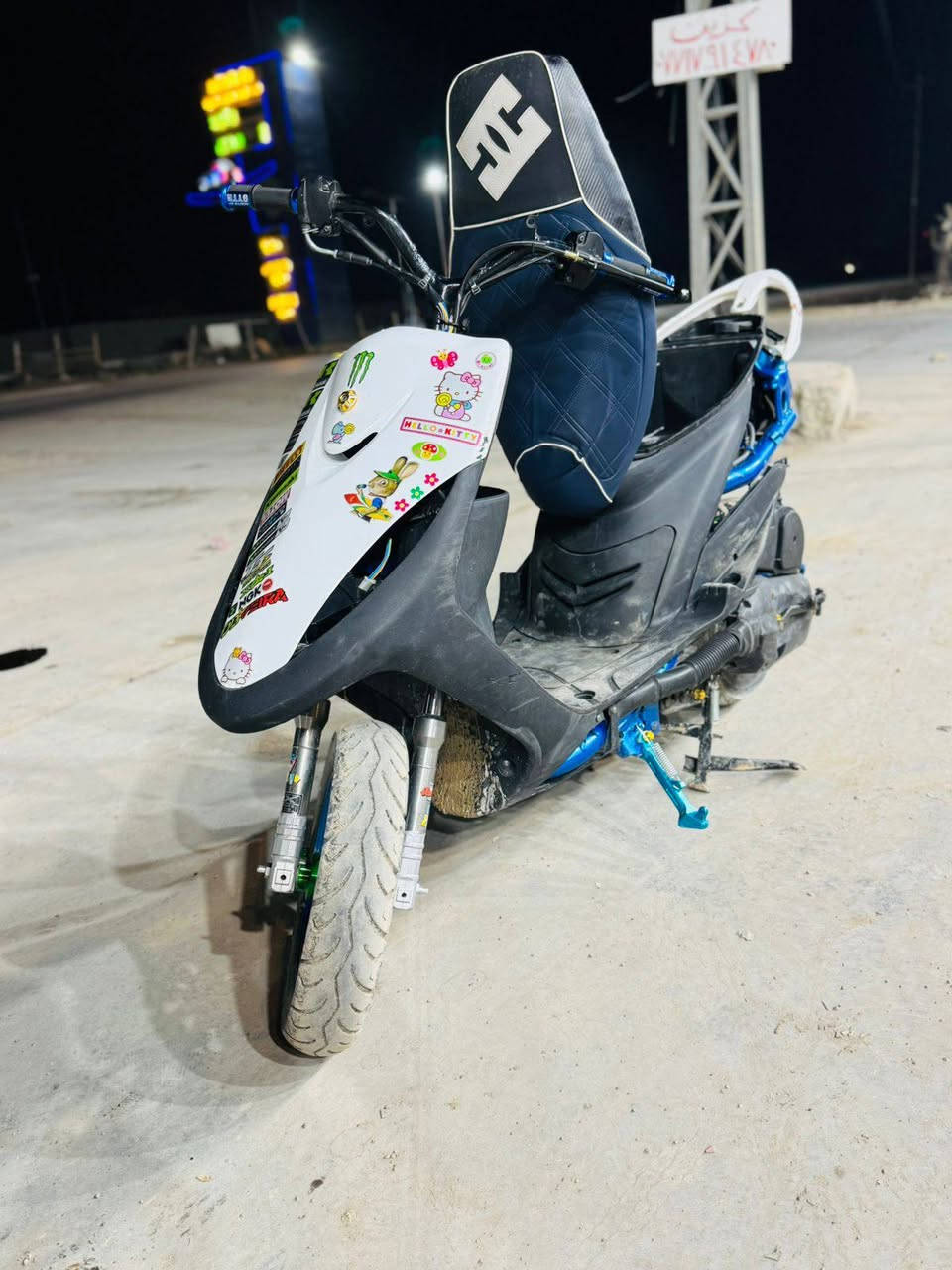 السلام عليكم ماكس عدله 2007 تعمير جديد مكينه بوليس 55 اوراق اصولي 5 اوراق وصل كمرك مدفوع نكرة سلف جاهزة الدراجه مكاني بغداد مجمع بسمايه سعرها عل خاص
الدراجه اصولي راسلني خاص او واتساب ***********
